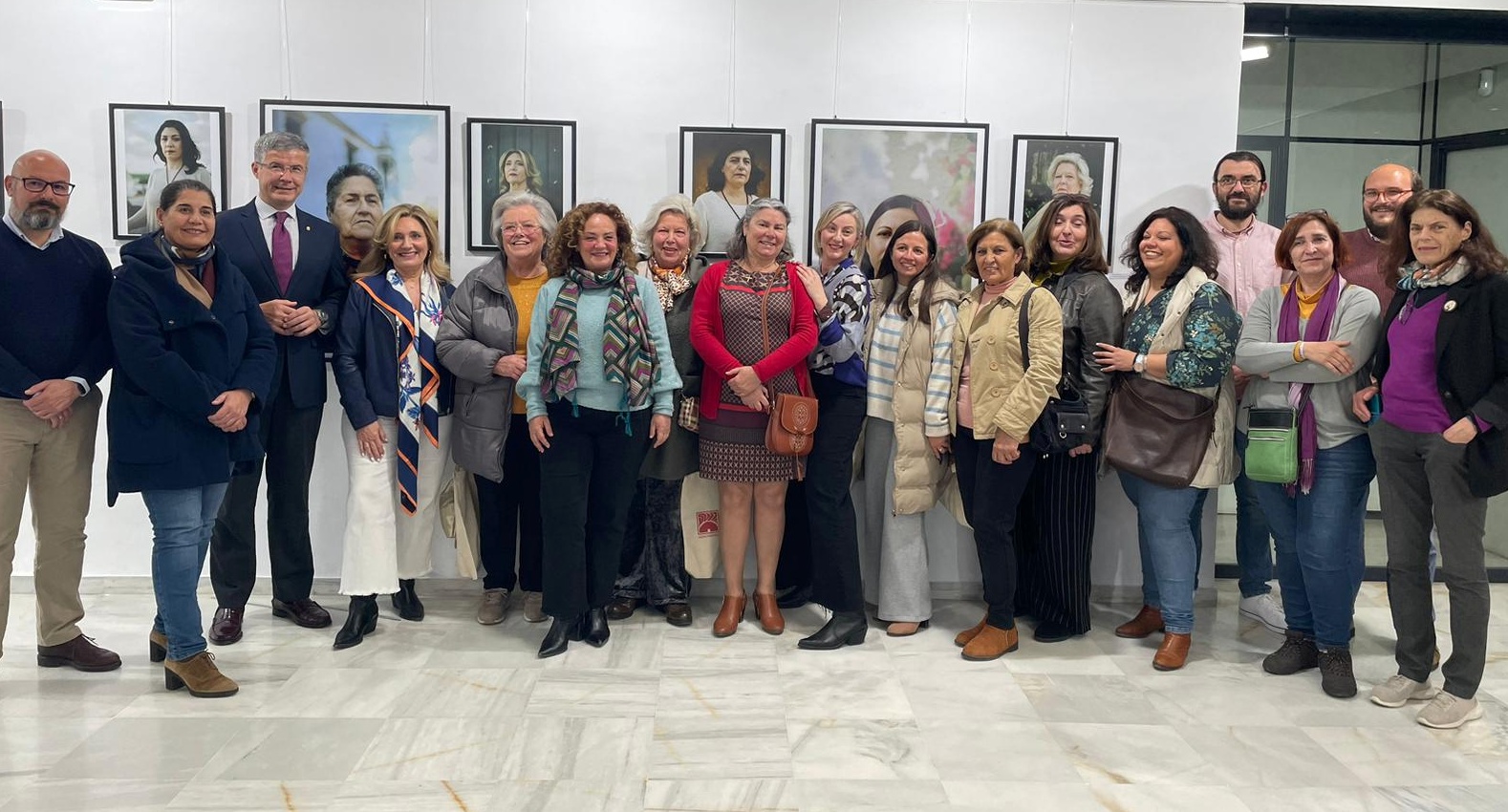 Inauguracion Exposición Hermanas